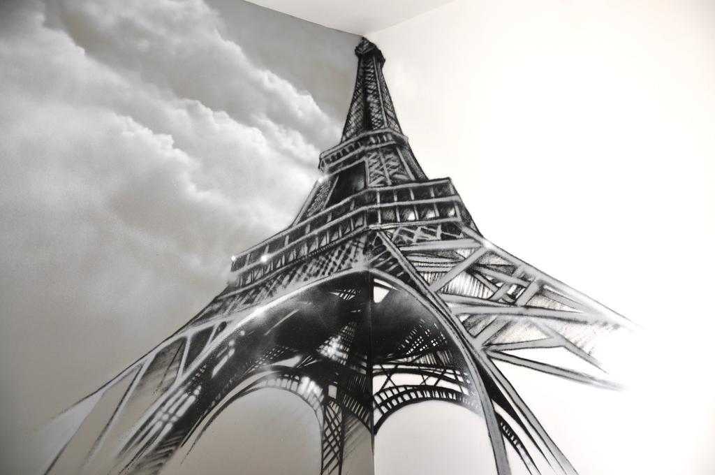 Beatrice Et Emmanuel Meuble Eiffel Aparthotel Paris Exteriör bild